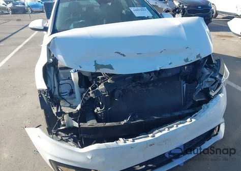 2020 Kia Optima Lx z USA, uszkodzony, nr VIN 5XXGT4L31LG413261